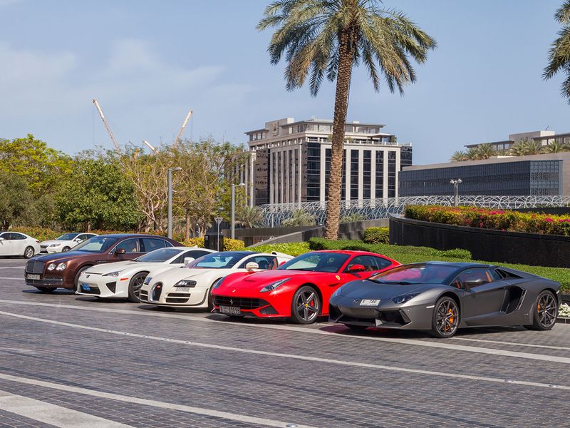 Entourage best car rental prices in Dubai